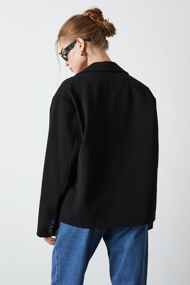  Çift Düğmeli Kısa Ceket