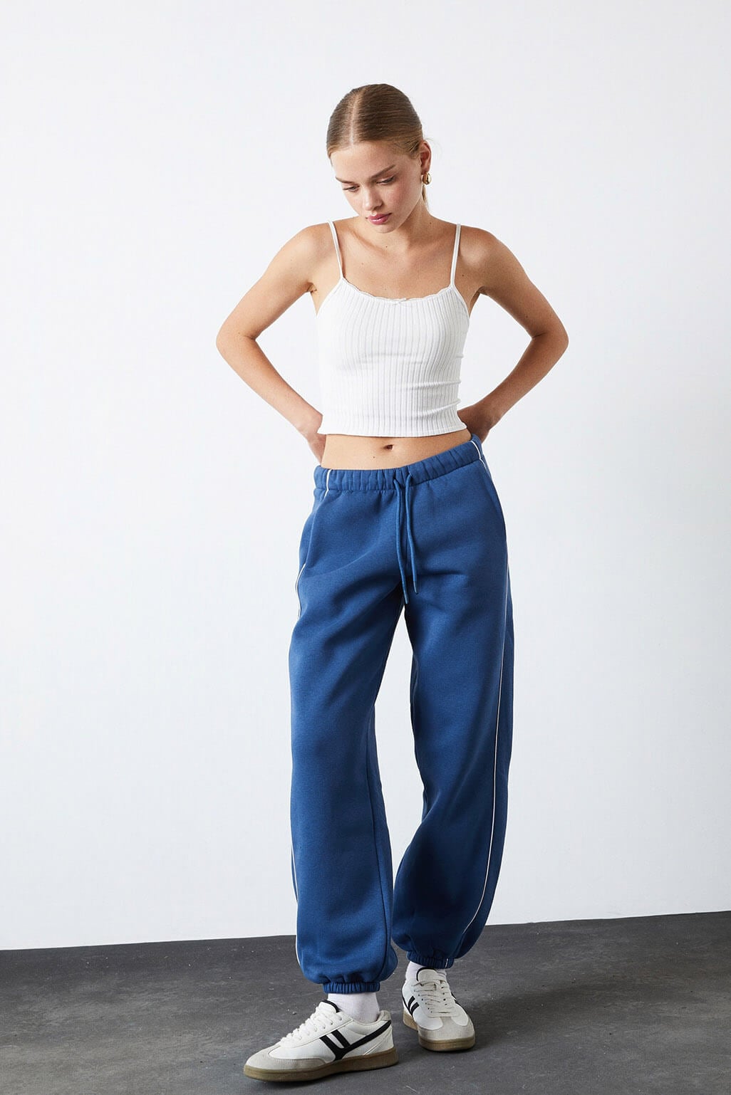  Biye Detaylı Jogging Pantolon