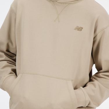 New Balance Athletics French Terry Erkek Bej Sweatshirt