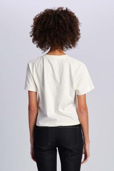  Ekru Kadın Tişört
