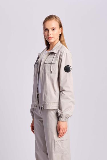  Gri Kadın Yağmurluk