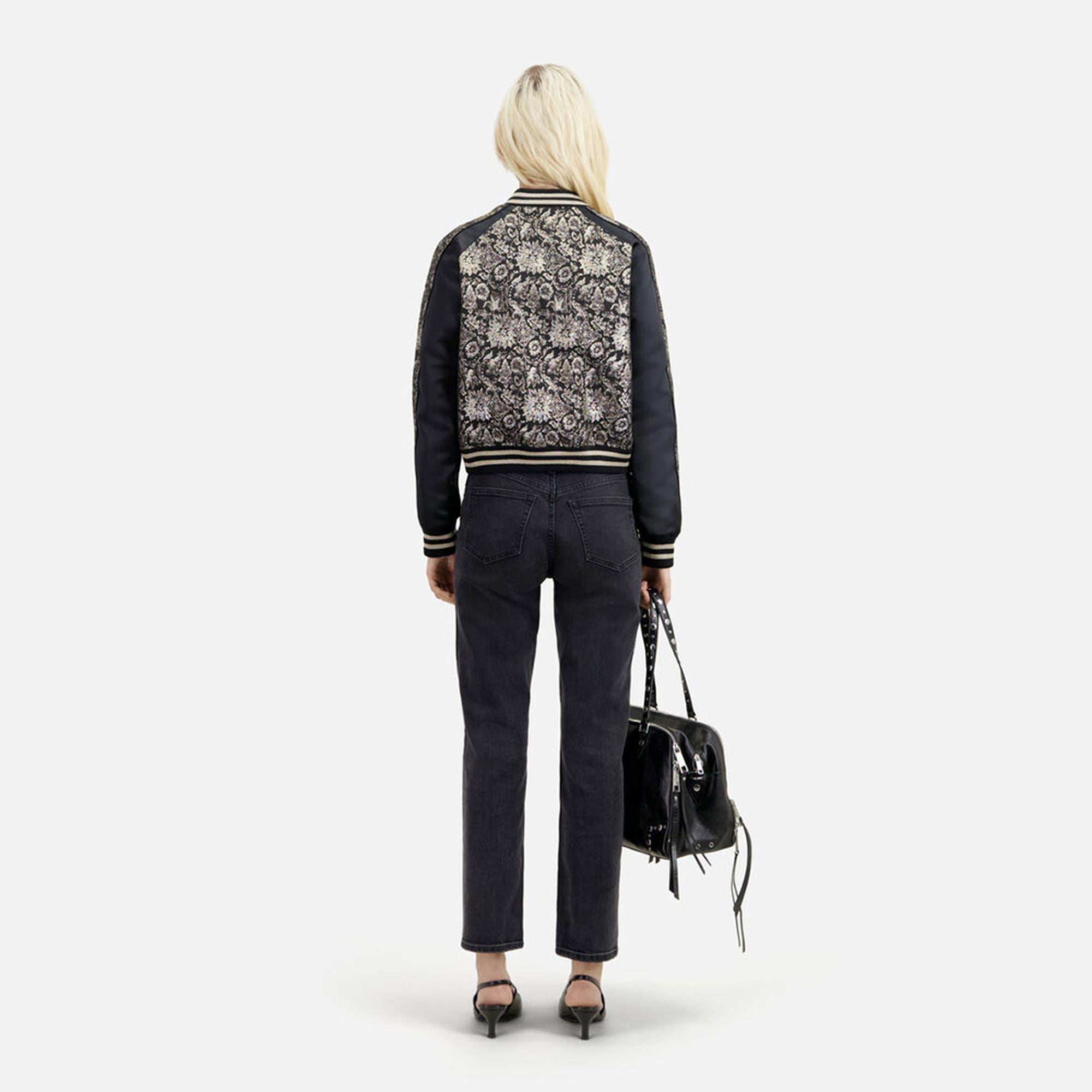 KADIN SİYAH METALİK DESENLİ CEKET