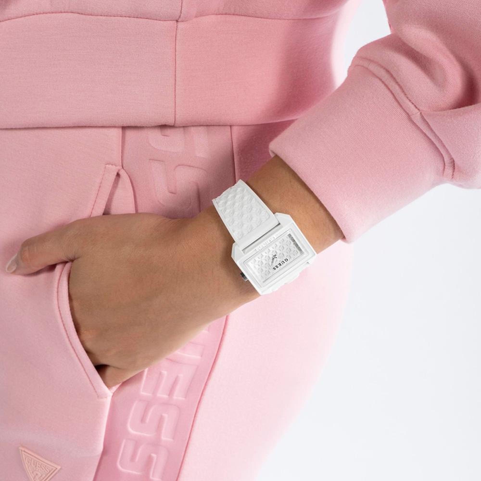 Guess GUGW0677L1 Kadın Kol Saati