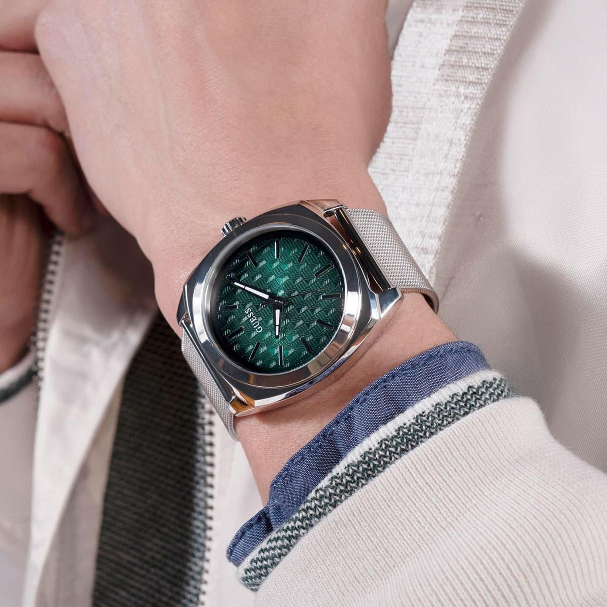 Guess GUGW0794G1 Erkek Kol Saati