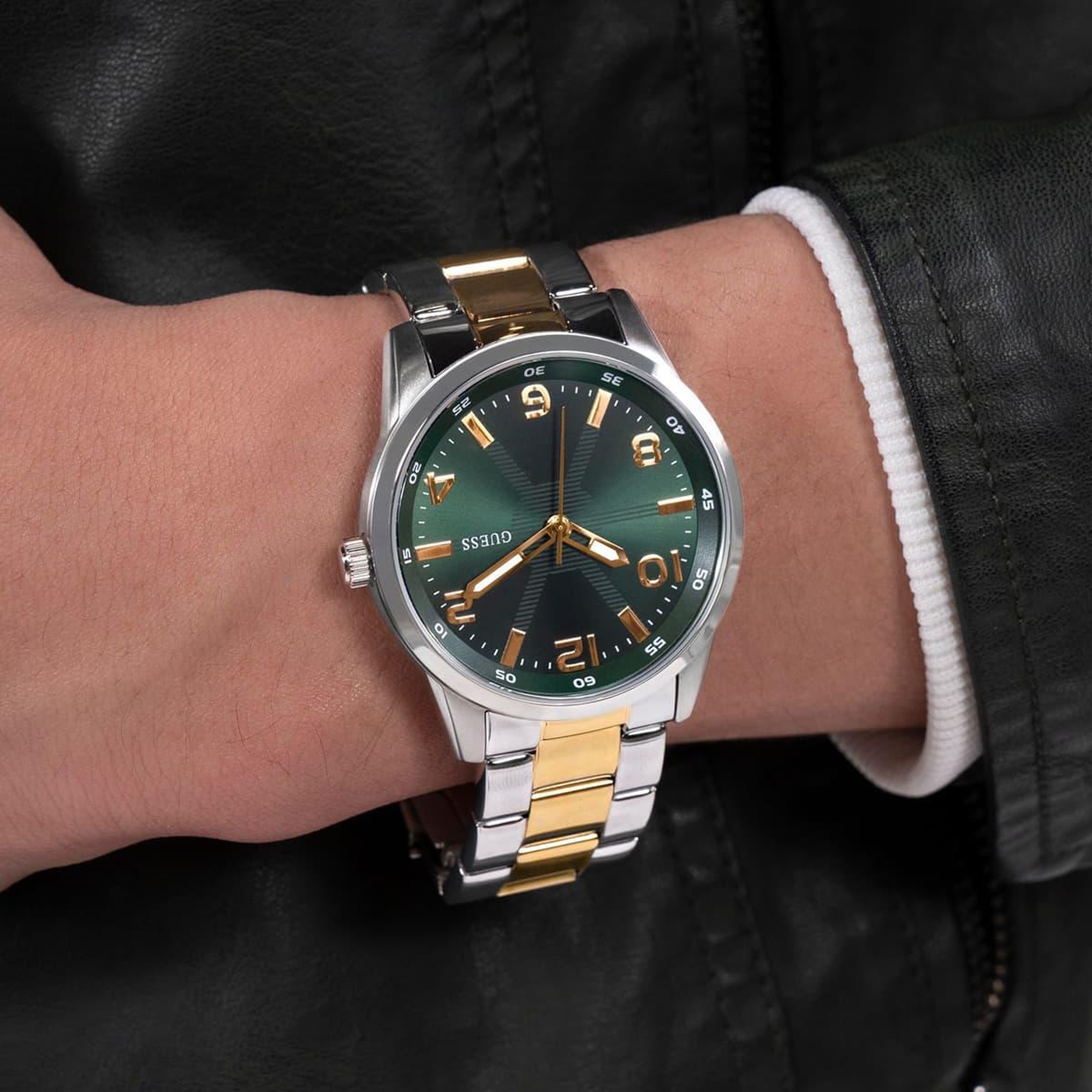 Guess GUGW0804G4 Erkek Kol Saati