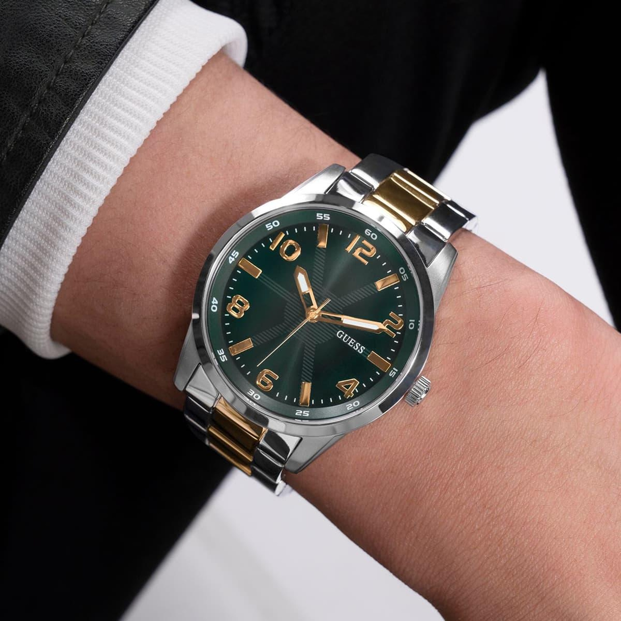 Guess GUGW0804G4 Erkek Kol Saati