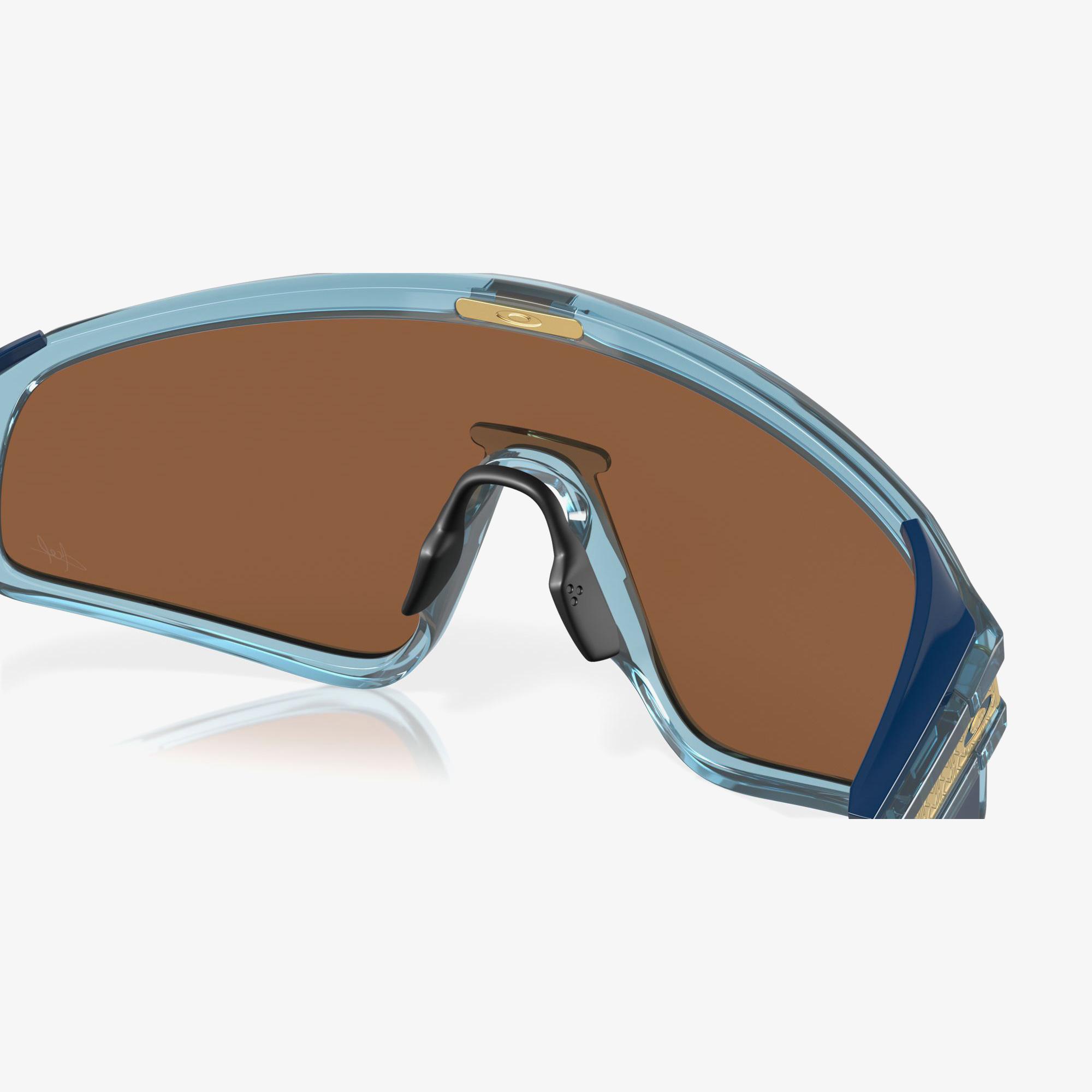 OAKLEY Kylian Mbappé Signature Series Latch? Panel Unisex Transparent Stonewash Güneş Gözlüğü