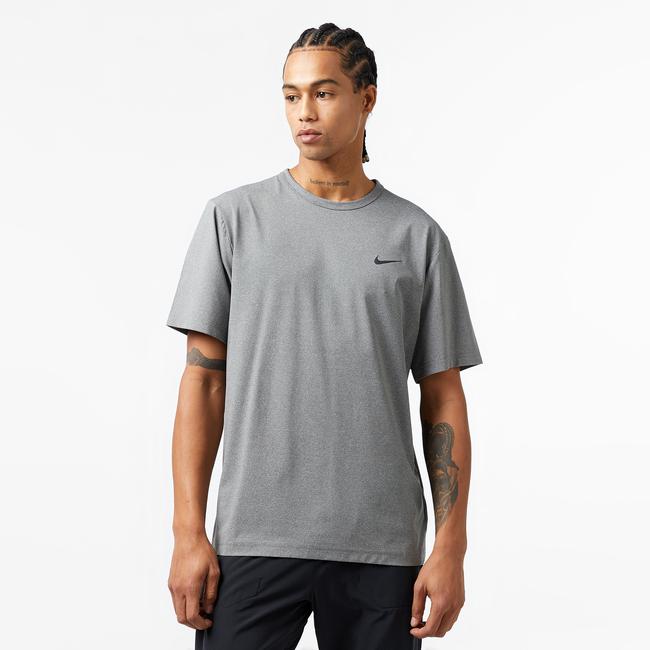  Nike Dri-Fit Hyverse Erkek Gri T-Shirt