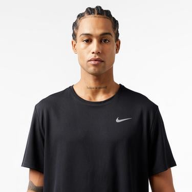  Nike Dri-Fit Miler Erkek Siyah T-Shirt