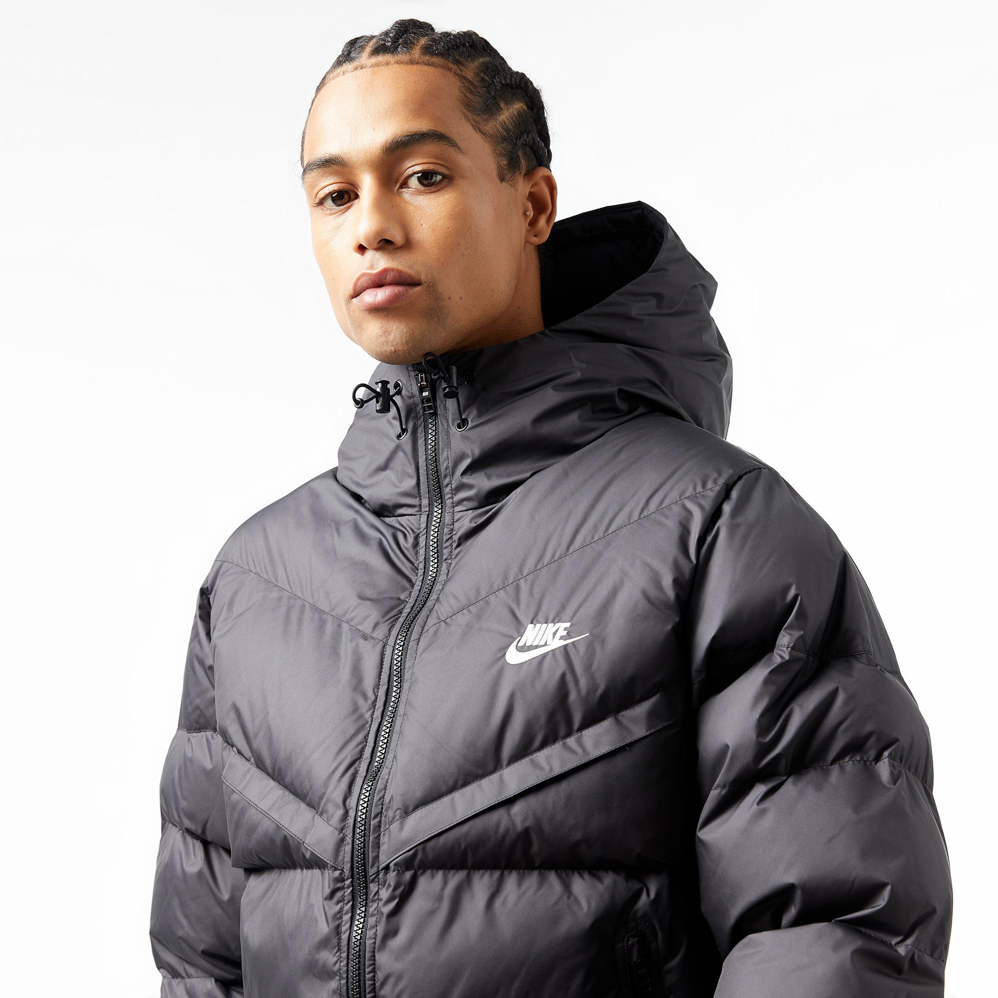 Nike Storm Fit Windrunner Hooded Erkek Siyah Mont