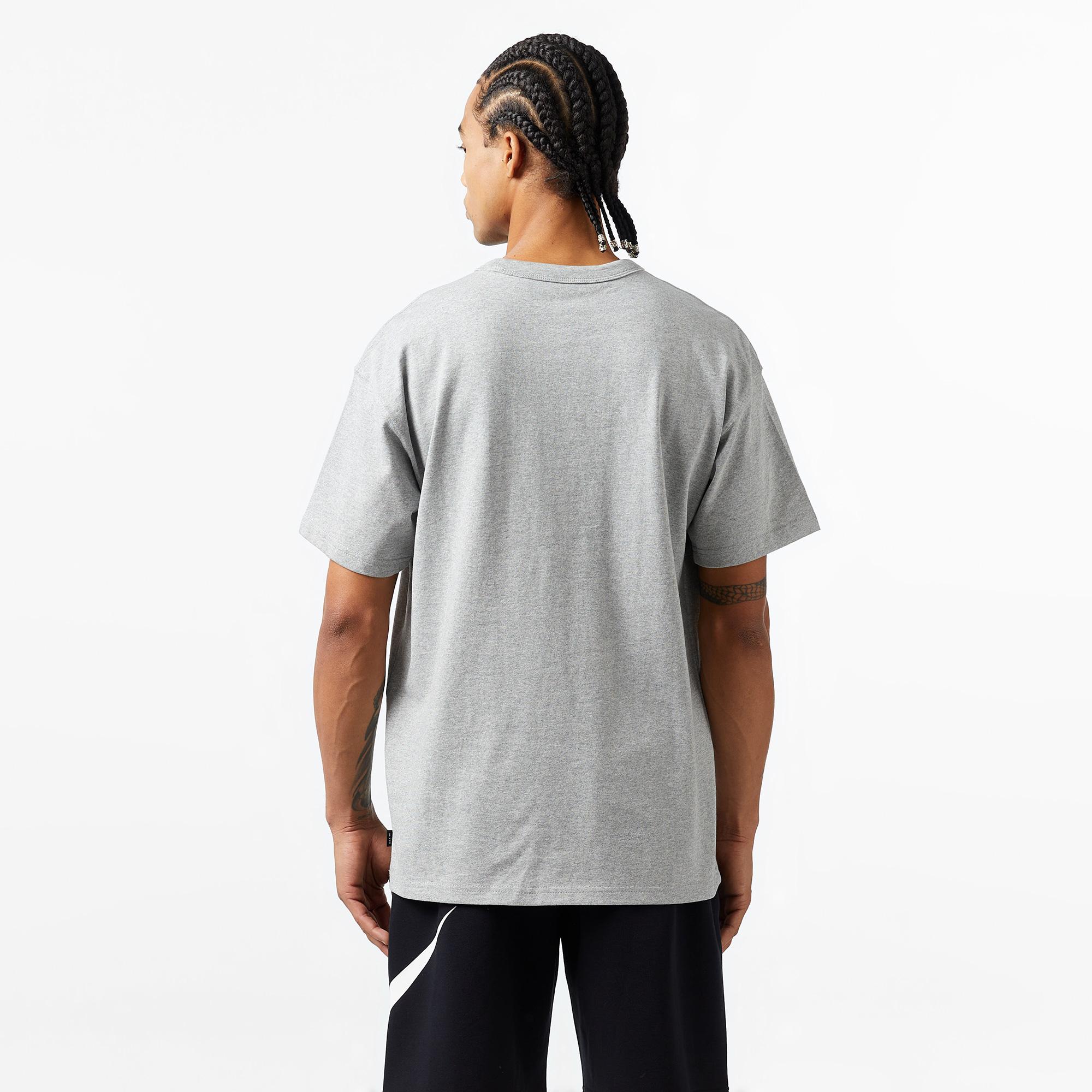 Nike Sportswear Premium Essential Sustainable Erkek Gri T-Shirt