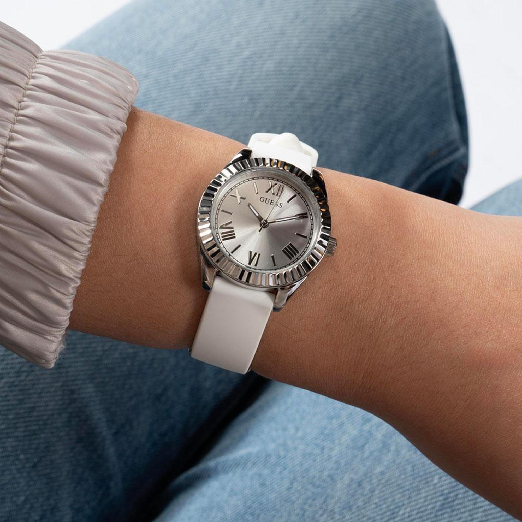 Guess GUGW0724L1 Kadın Kol Saati