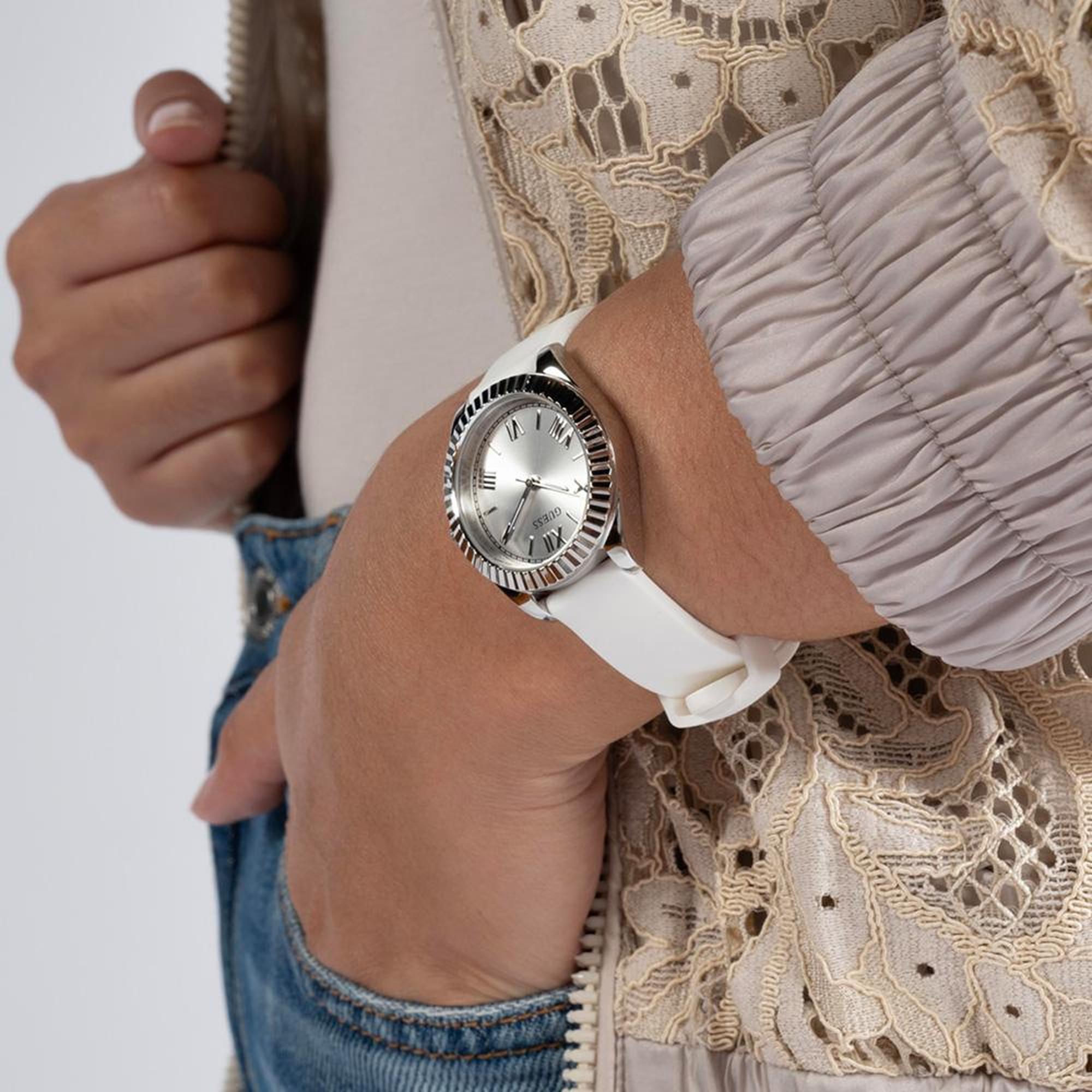 Guess GUGW0724L1 Kadın Kol Saati