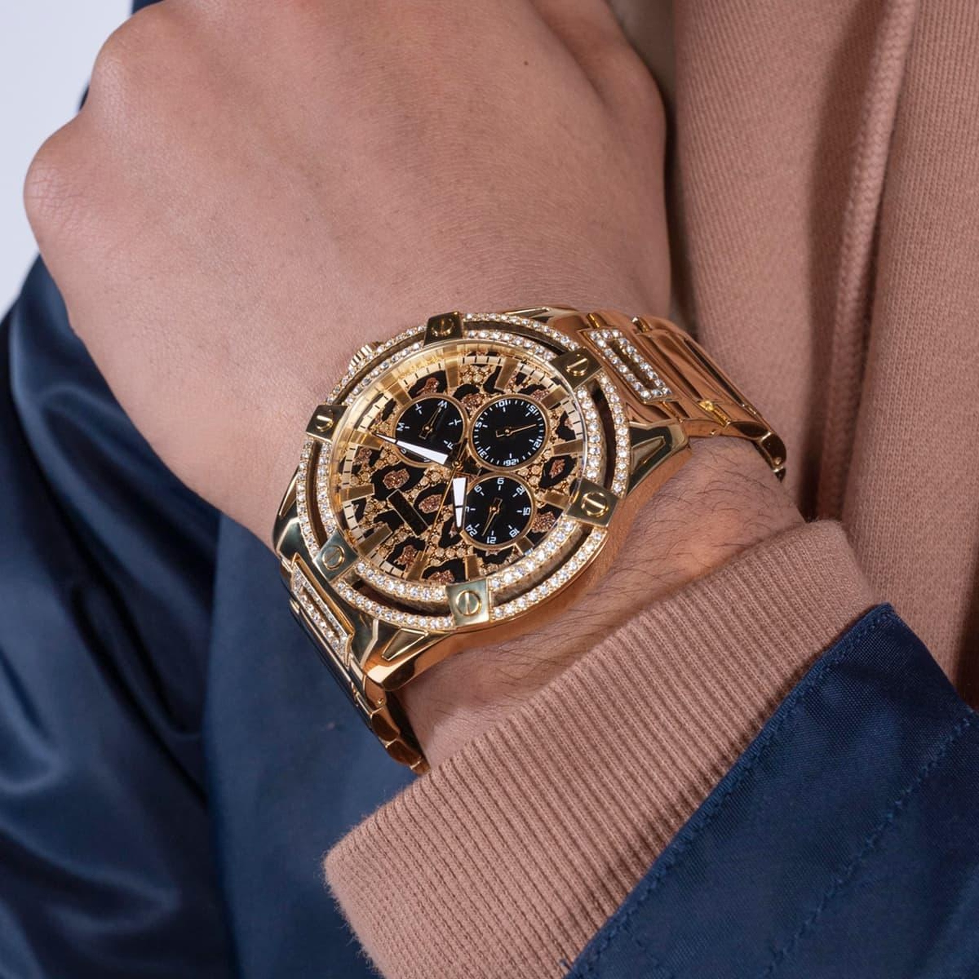 Guess GUGW0497G4 Erkek Kol Saati