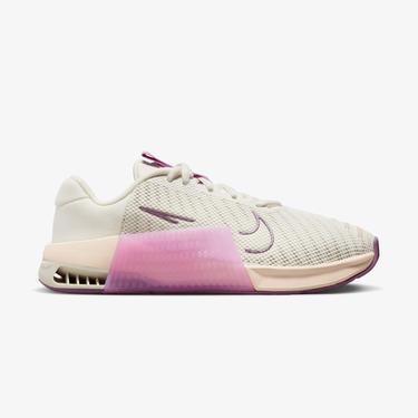  Nike Metcon 9 Kadın Bej Antrenman Ayakkabısı