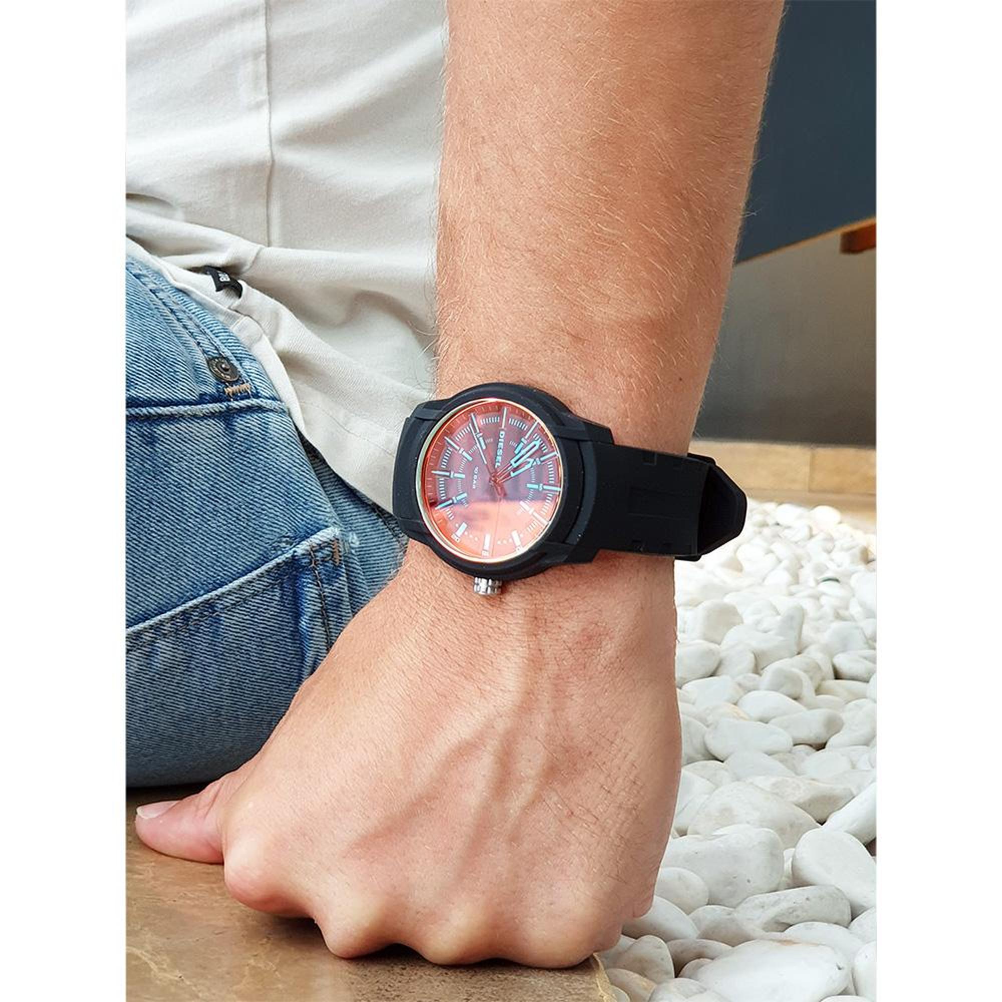 Diesel DZ1819 Kol Saati