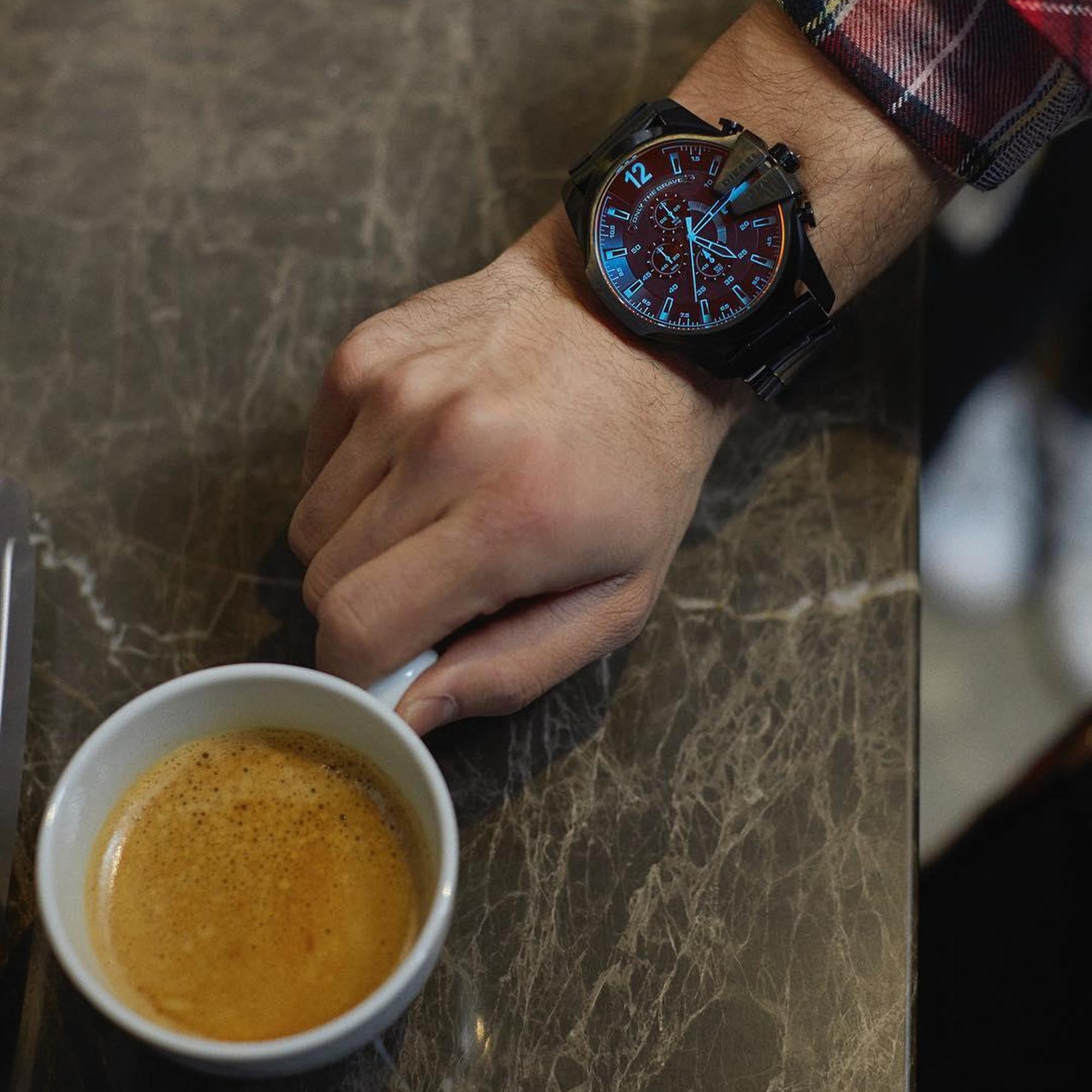 Diesel DZ4318 Erkek Kol Saati