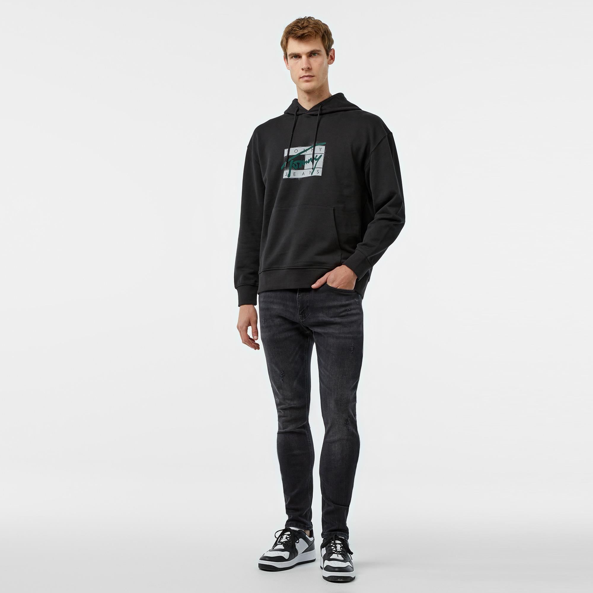 Tommy Jeans Rlx Graffiti Signature Erkek Siyah Sweatshirt