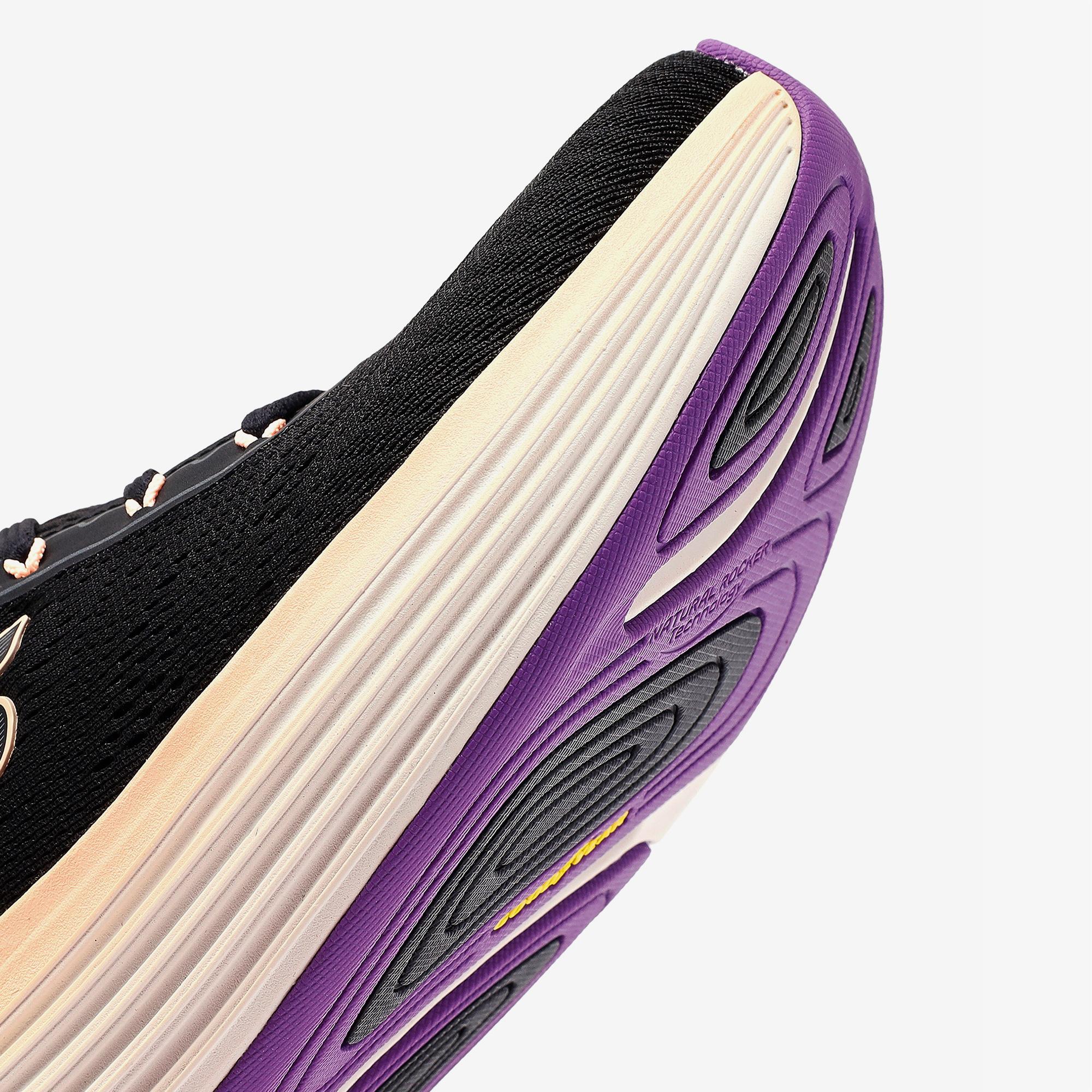 Skechers Max Cushioning Suspension High Road Kadın Siyah Koşu Ayakkabısı