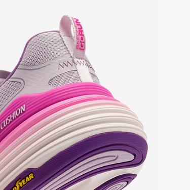  Skechers Max Cushioning Suspension High Road Kadın Gri Koşu Ayakkabısı