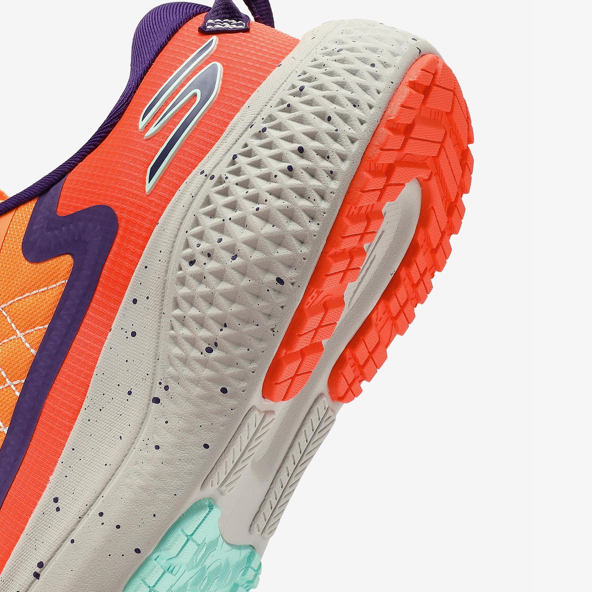 Skechers Go Run Supersonic Max AT Kadın Turuncu Koşu Ayakkabısı