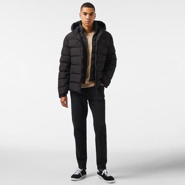  Erkek Regular Fit Kapüşonlu Siyah Şişme Mont