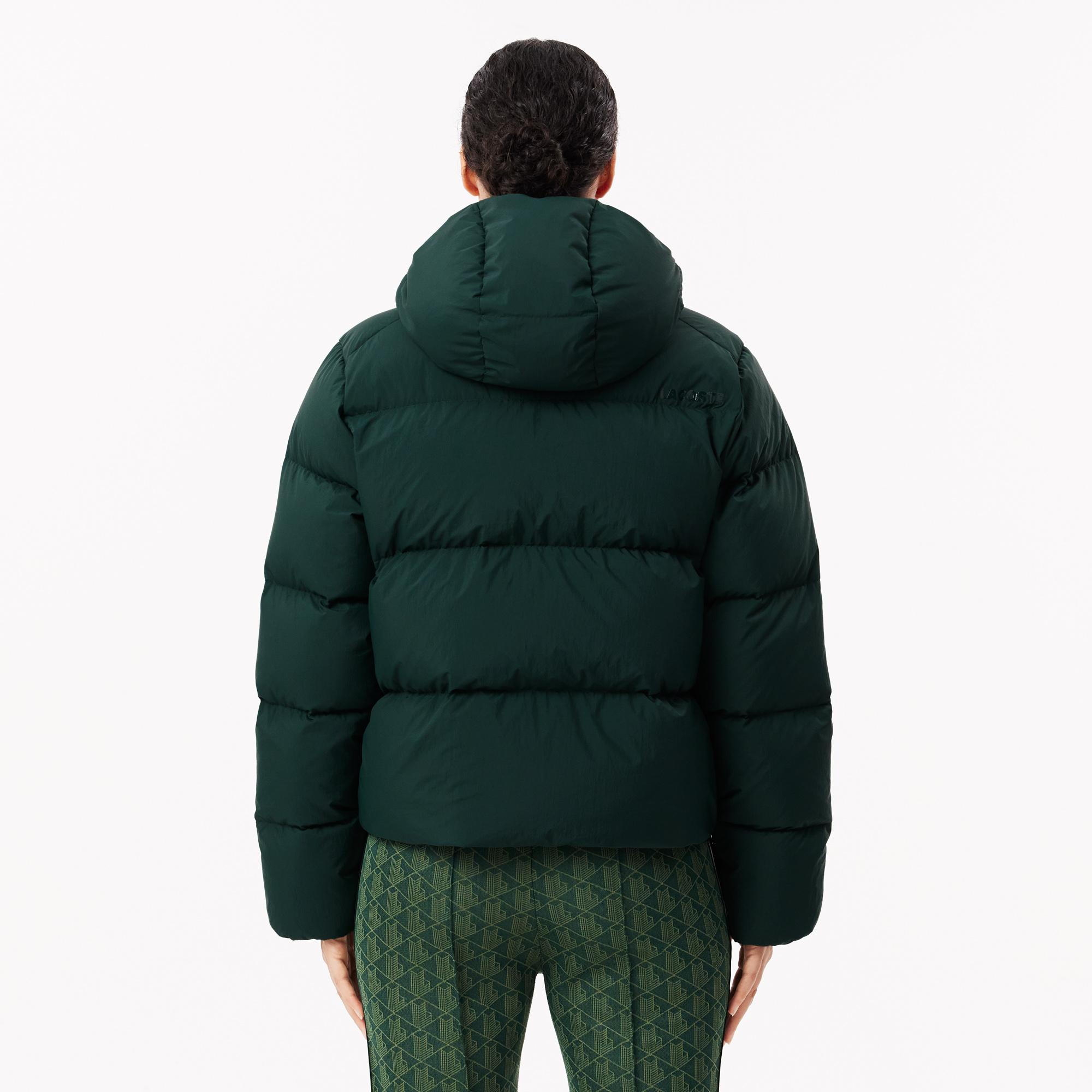 Kadın Relaxed Fit Kapüşonlu Koyu Yeşil Şişme Mont