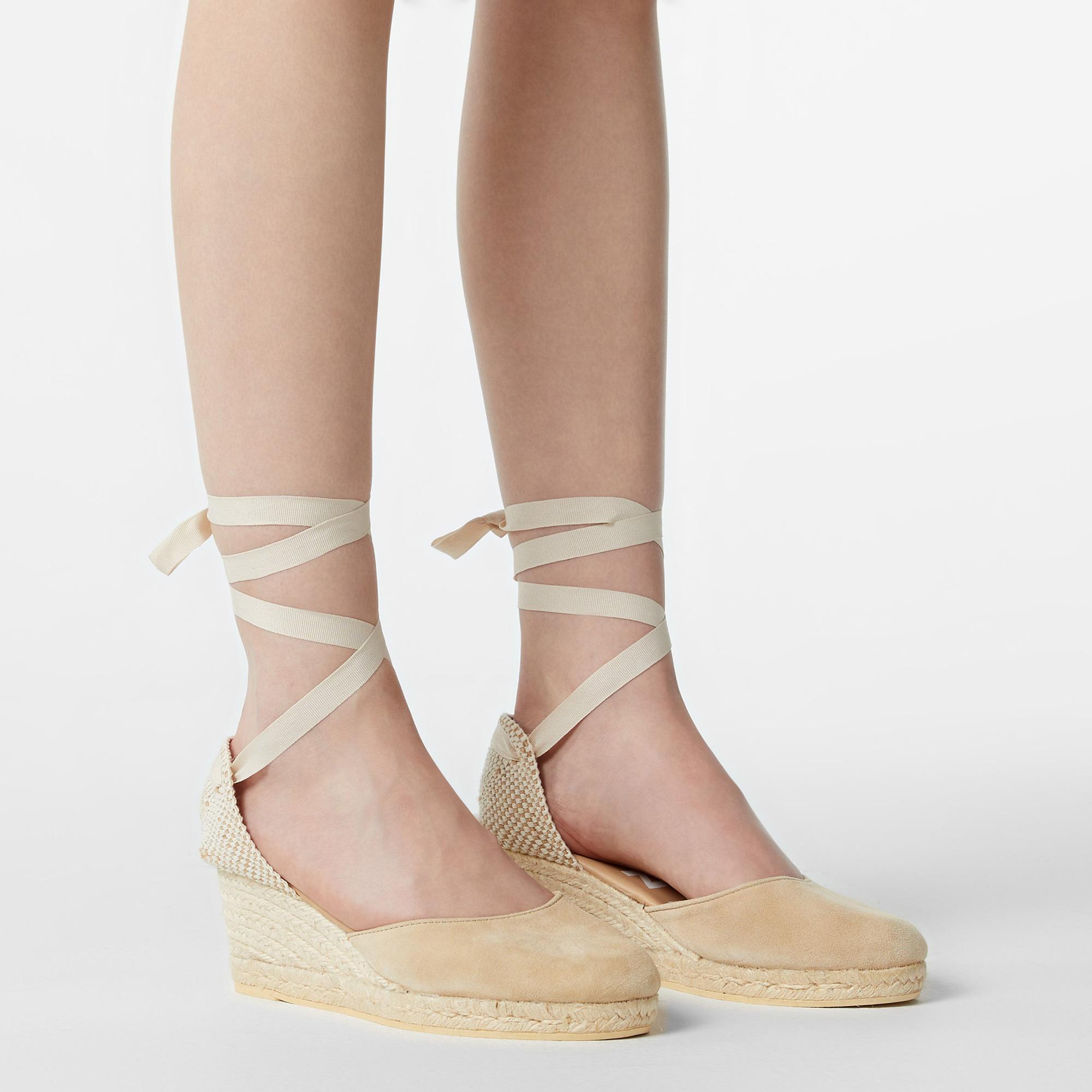 Manebi Topuklu Kadın Bej Ayakkabı