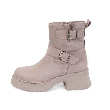  Kadın Bej Kemer Aksesuarlı Topuklu Deri Bot