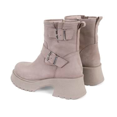  Kadın Bej Kemer Aksesuarlı Topuklu Deri Bot