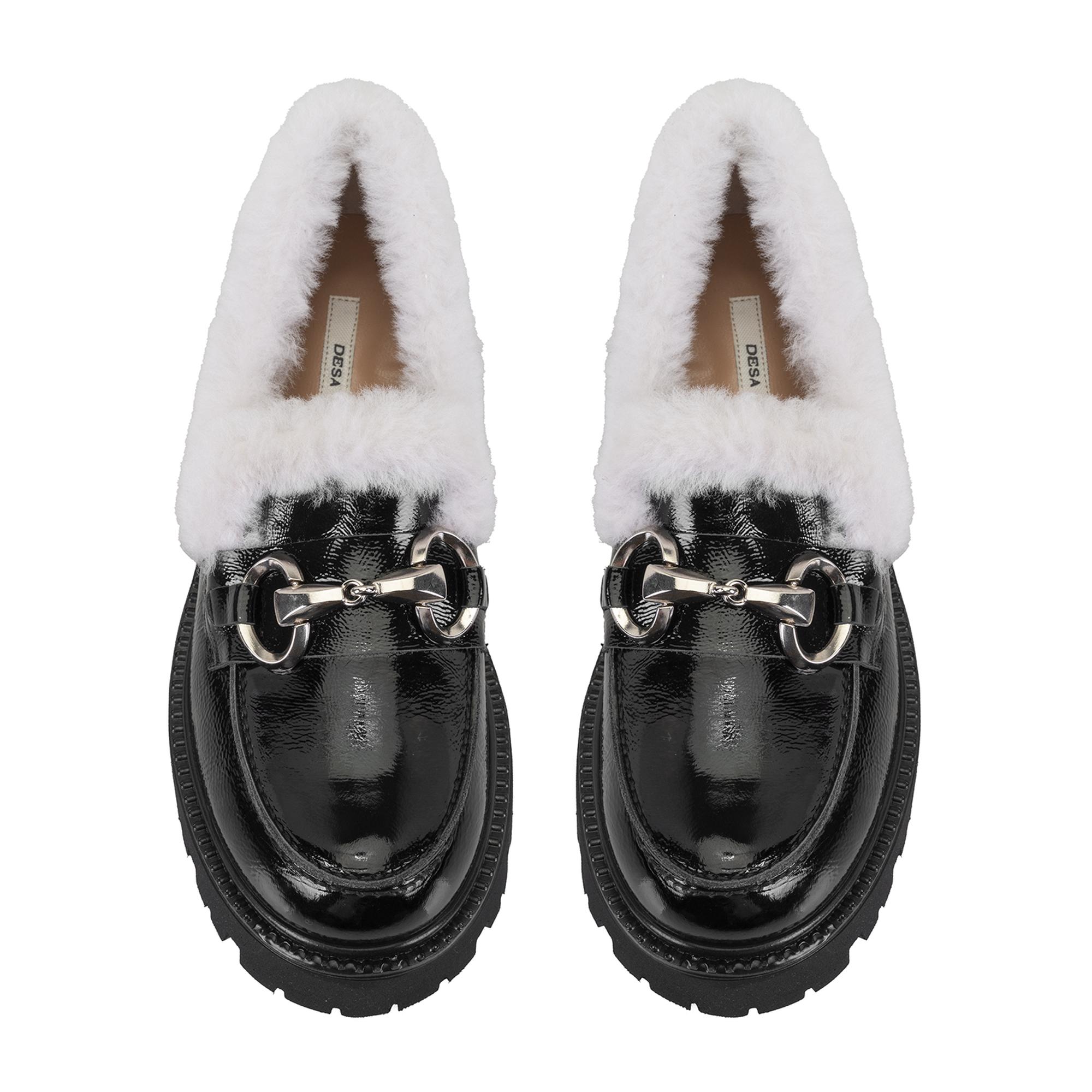 Kadın Siyah Toka Aksesuarlı Deri Loafer