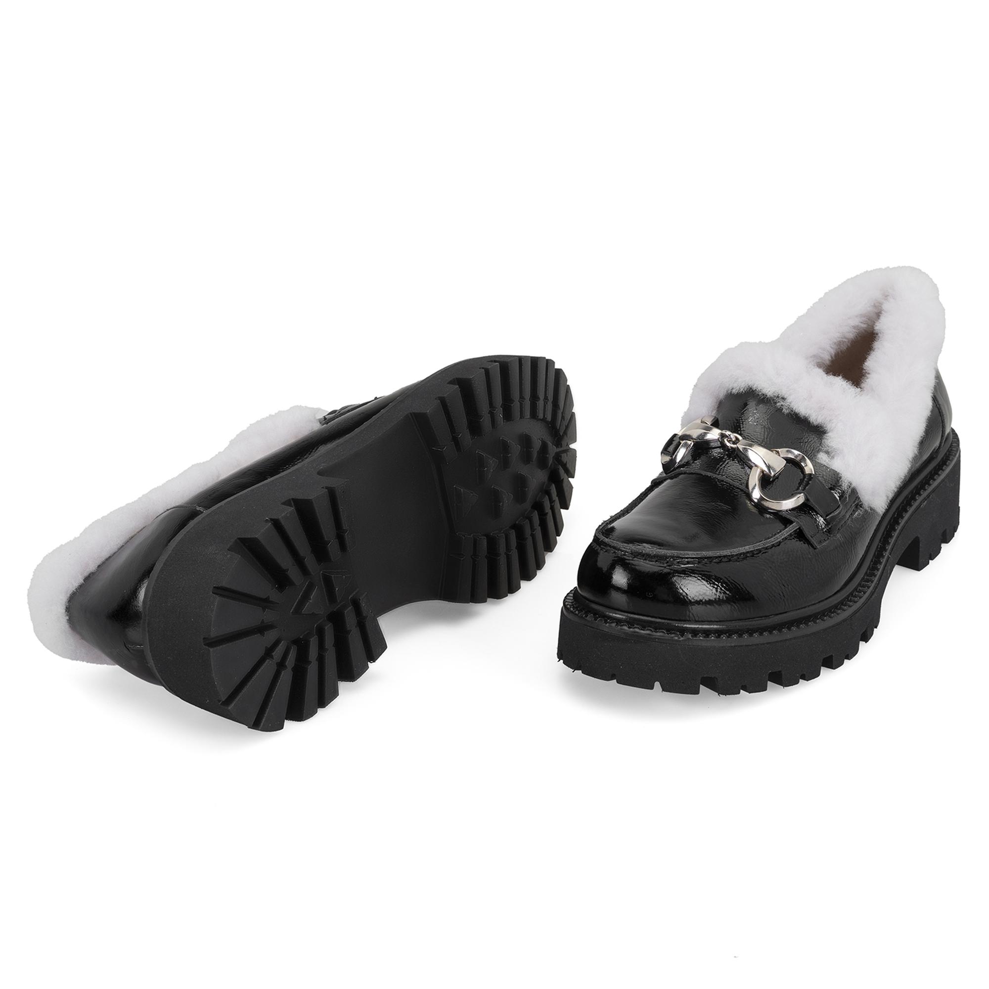 Kadın Siyah Toka Aksesuarlı Deri Loafer