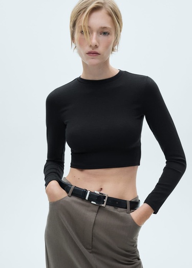  Mango Kadın Kısa Modal Tişört Siyah