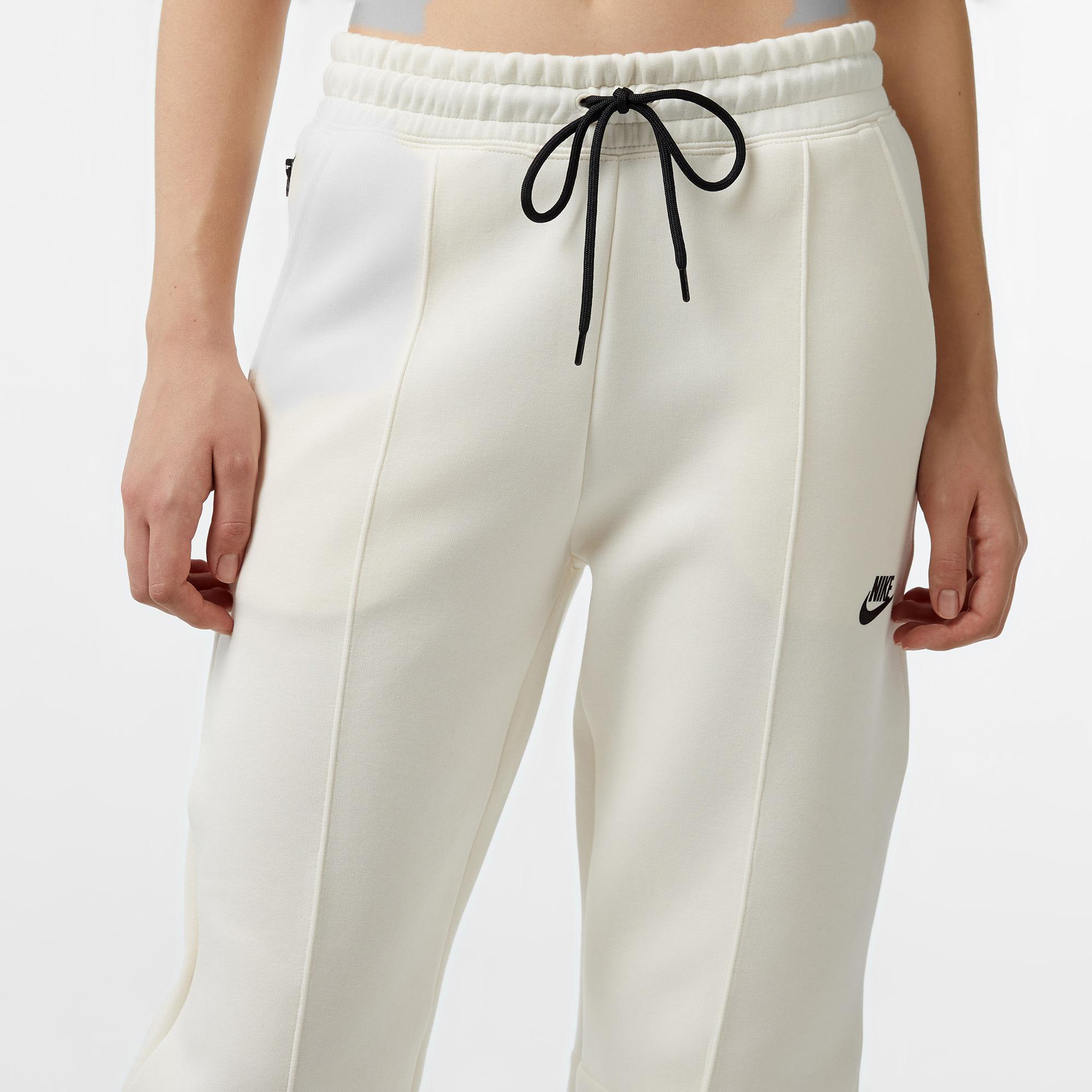 Nike Sportswear Tech Fleece Mid Rise Kadın Beyaz Eşofman Altı