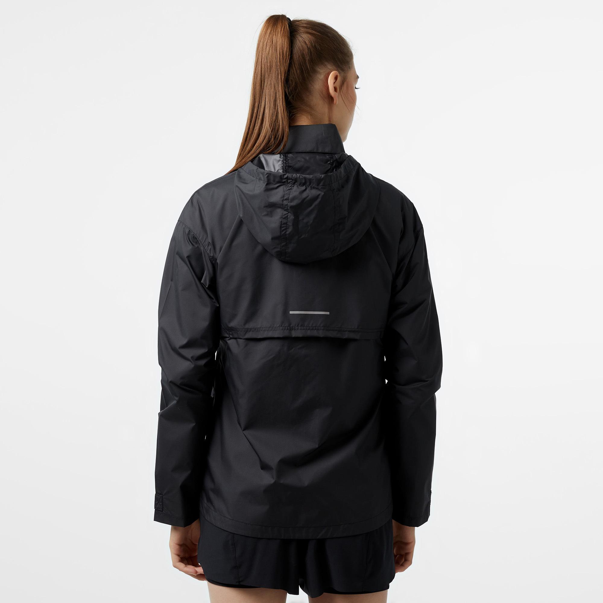 Nike Fast Repel Kadın Siyah Yağmurluk