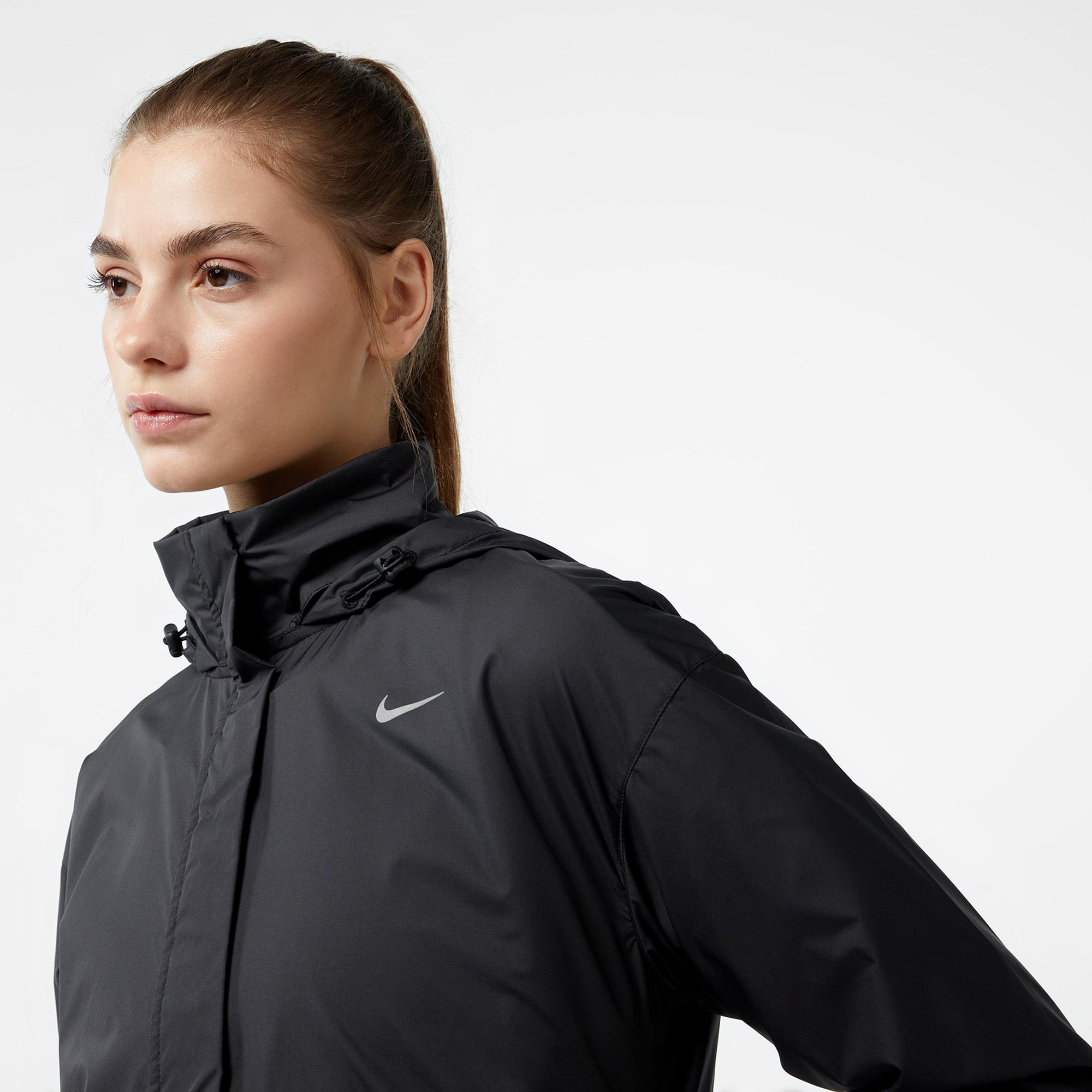 Nike Fast Repel Kadın Siyah Yağmurluk