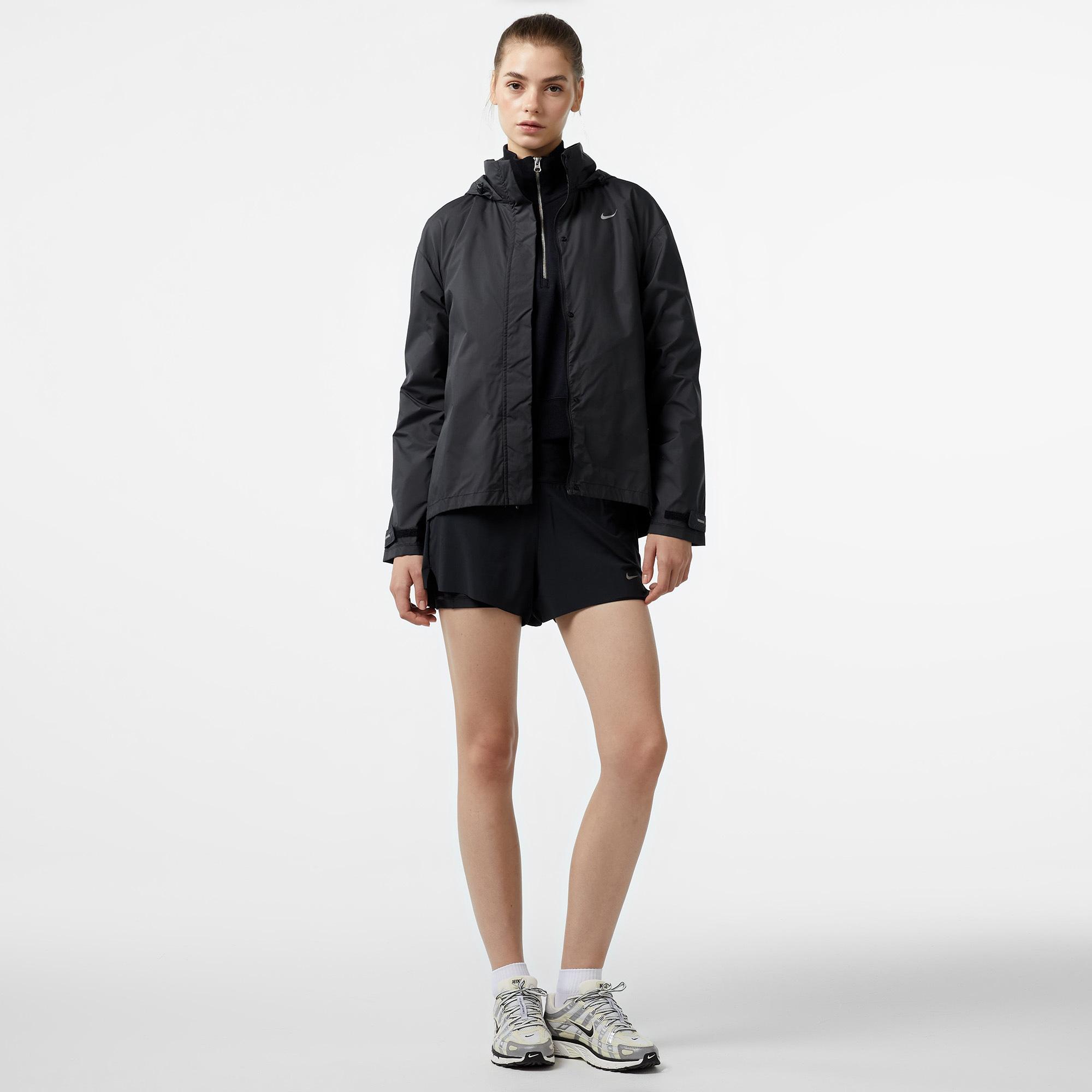 Nike Fast Repel Kadın Siyah Yağmurluk