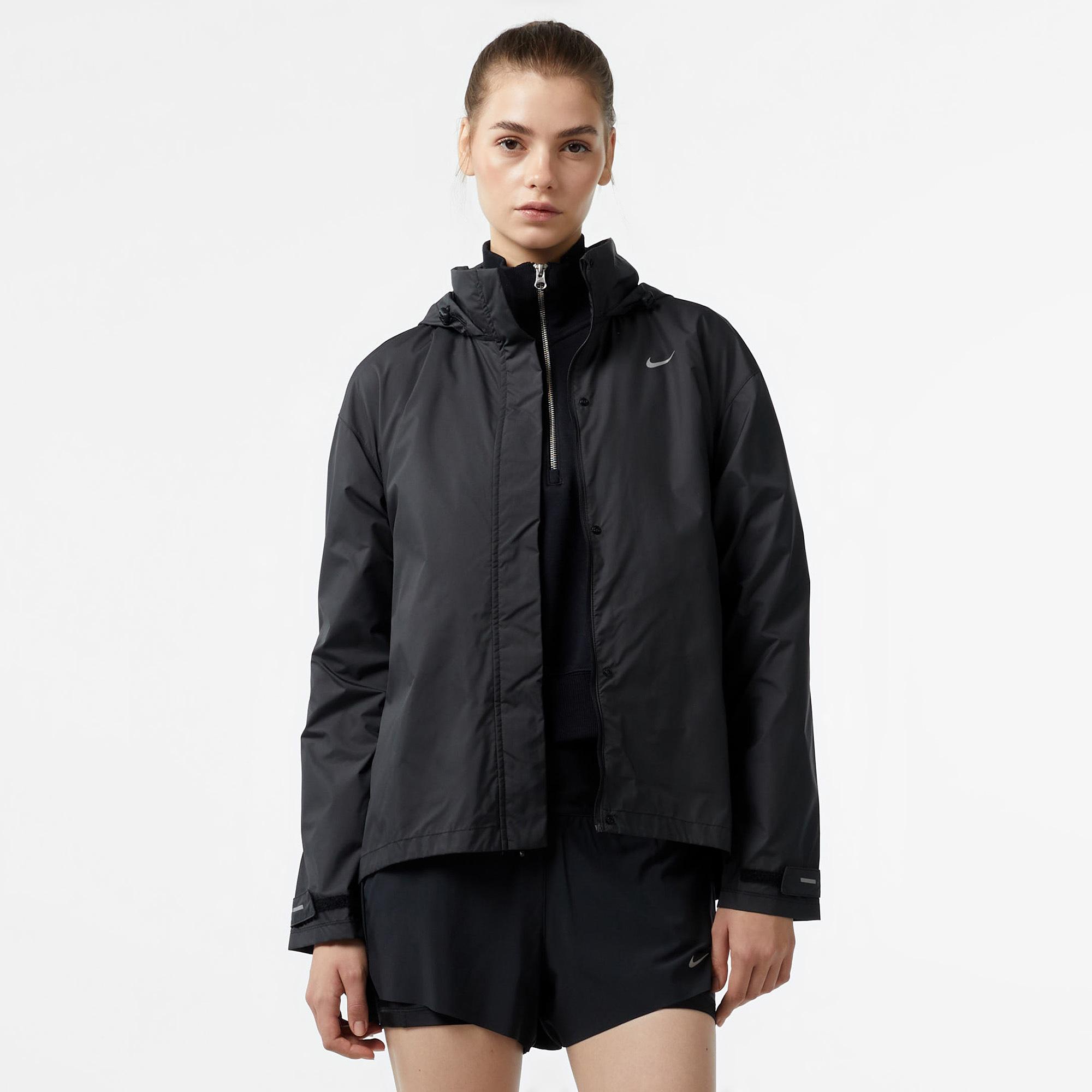 Nike Fast Repel Kadın Siyah Yağmurluk