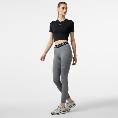  Nike Sportswear Essential Slim Crop Kadın Siyah T-Shirt