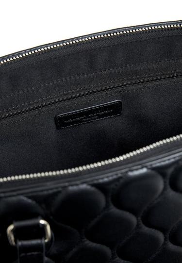  Laura Ashley Kadın Siyah El Çantası