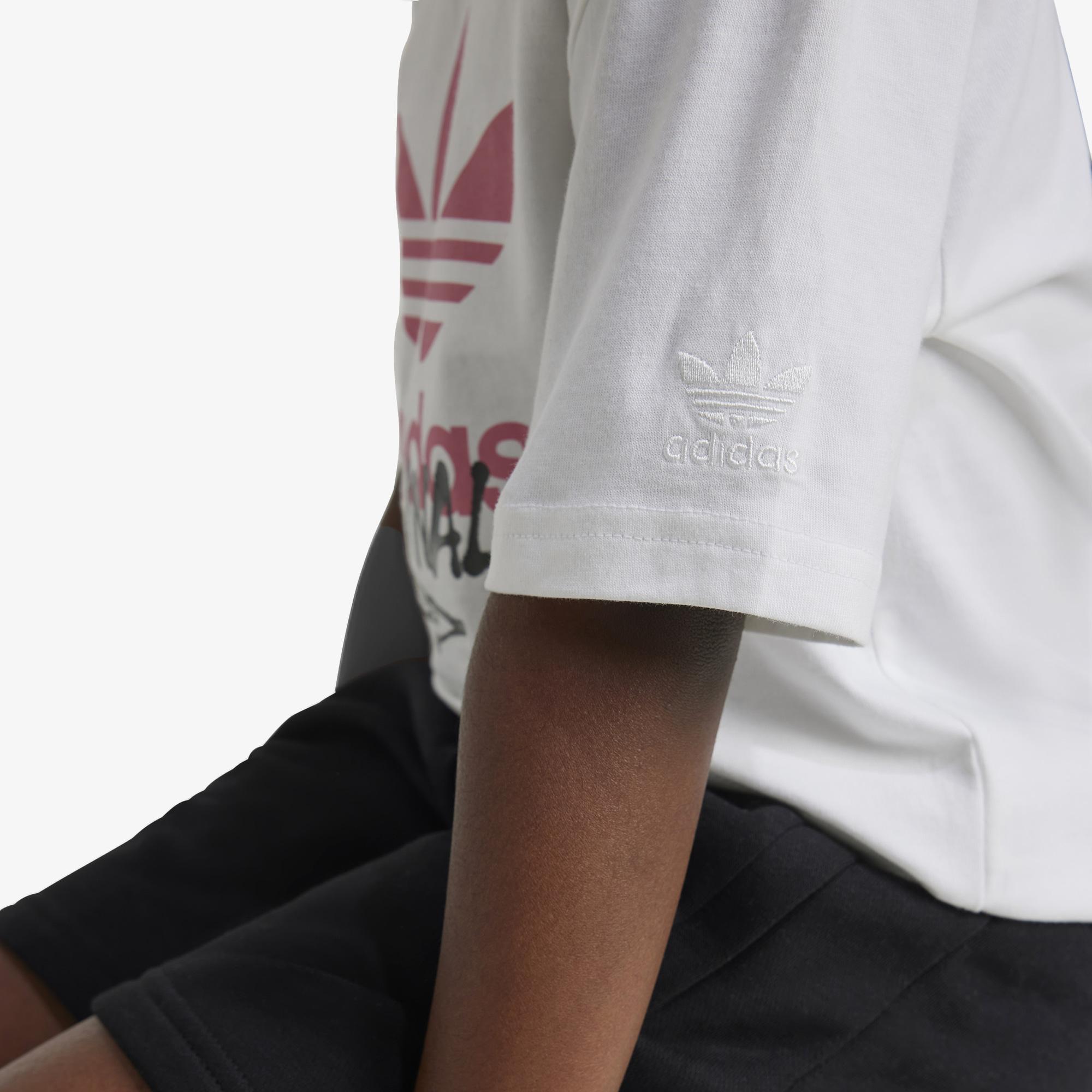 adidas Graphic Çocuk Beyaz T-Shirt