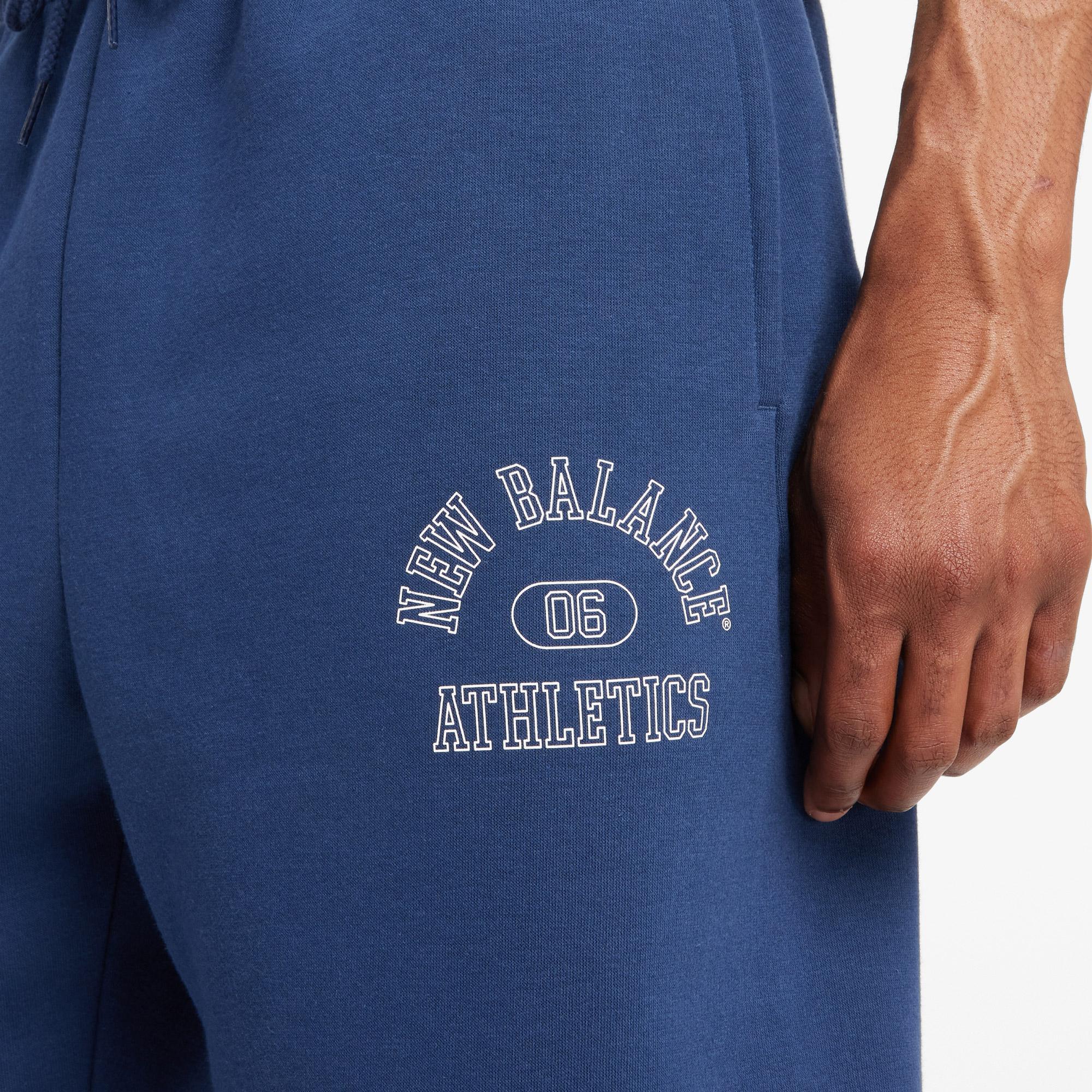 New Balance Sport Essentials Fleece Graphic Jogger Erkek Lacivert Eşofman Altı