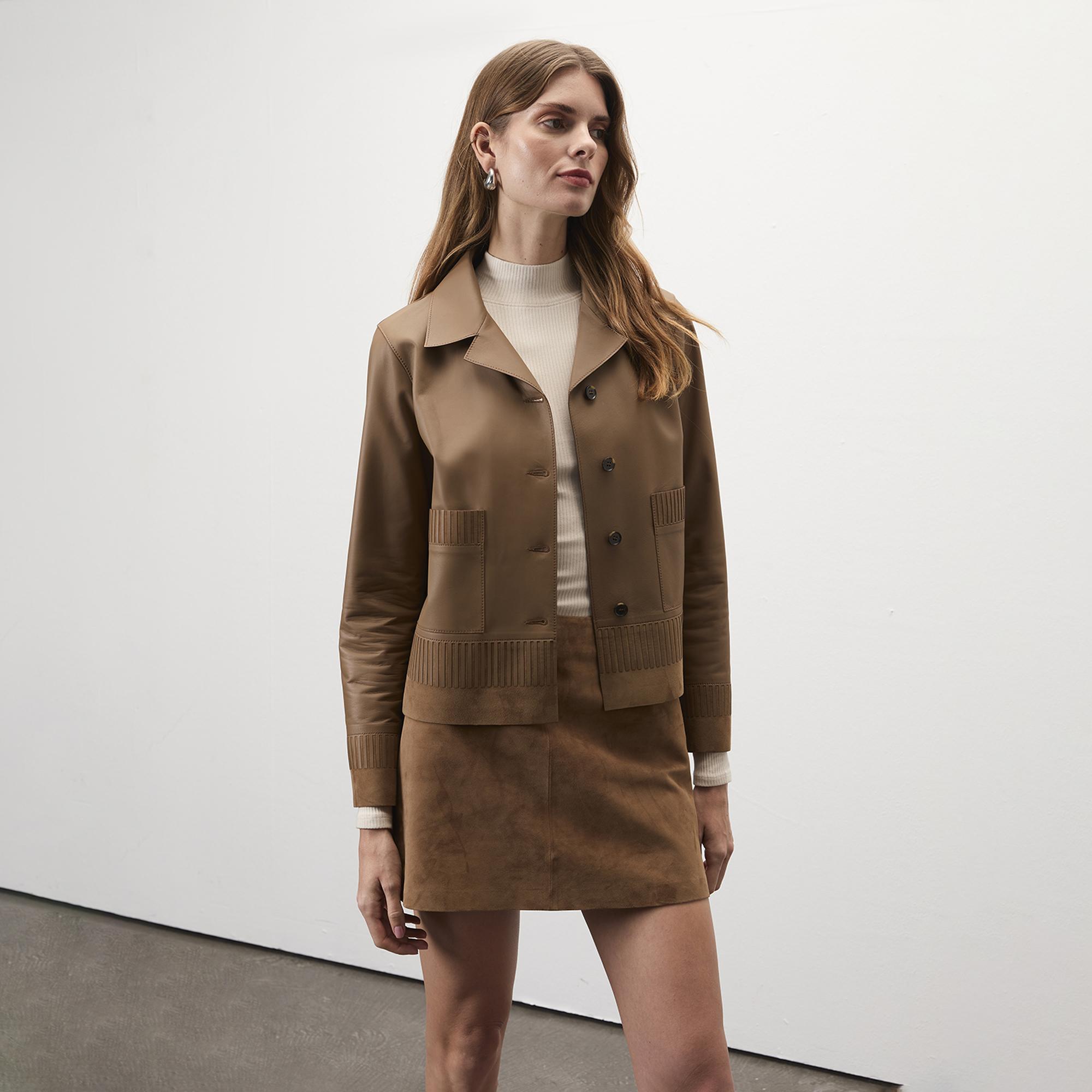 Kadın Açık Kahve Kısa Gömlek Yaka Deri Ceket