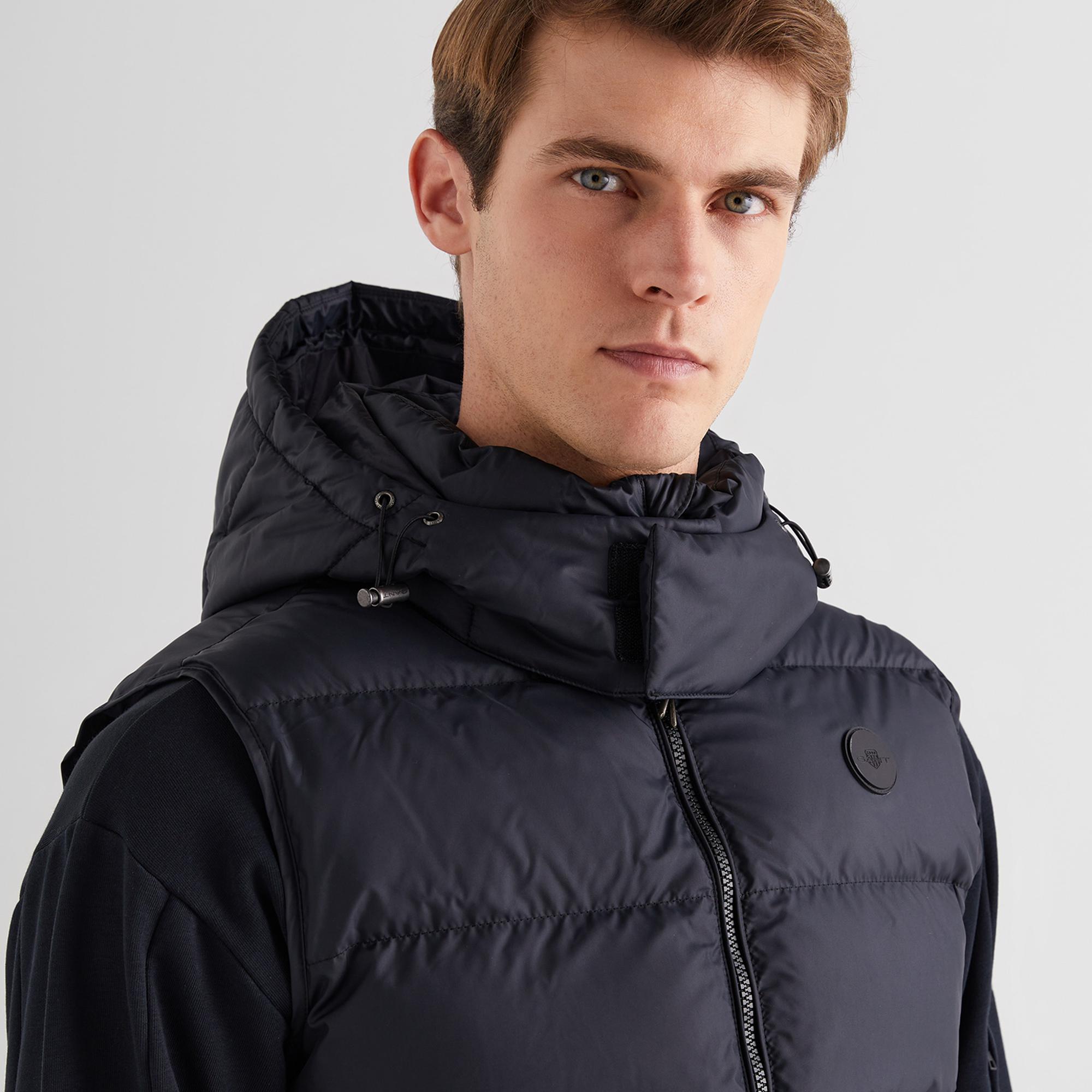 GANT Erkek Siyah Kapüşonlu Yelek