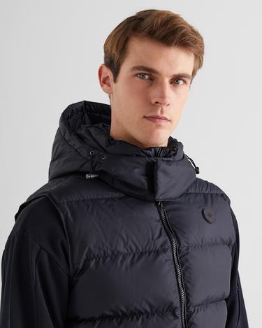  GANT Erkek Siyah Kapüşonlu Yelek