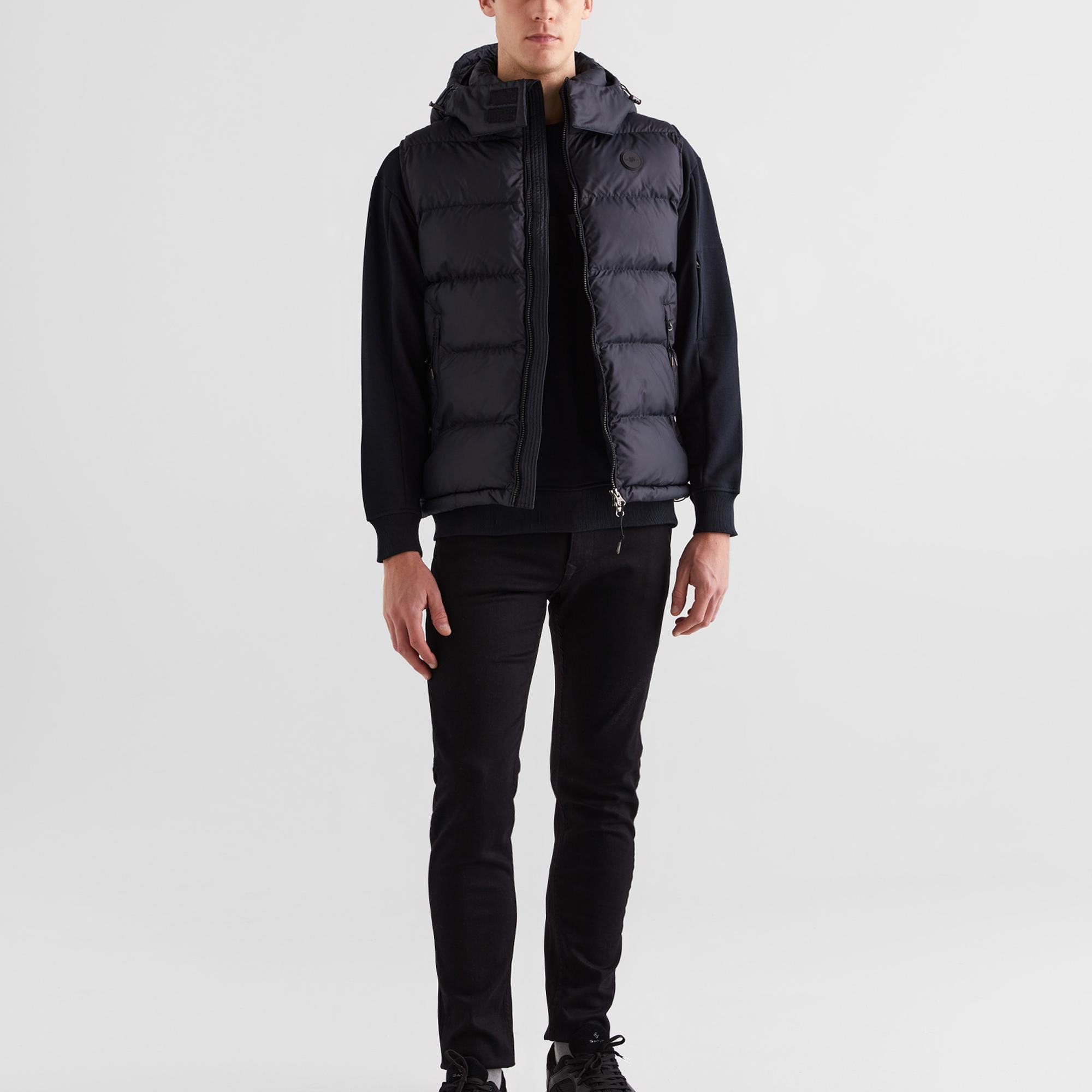 GANT Erkek Siyah Kapüşonlu Yelek