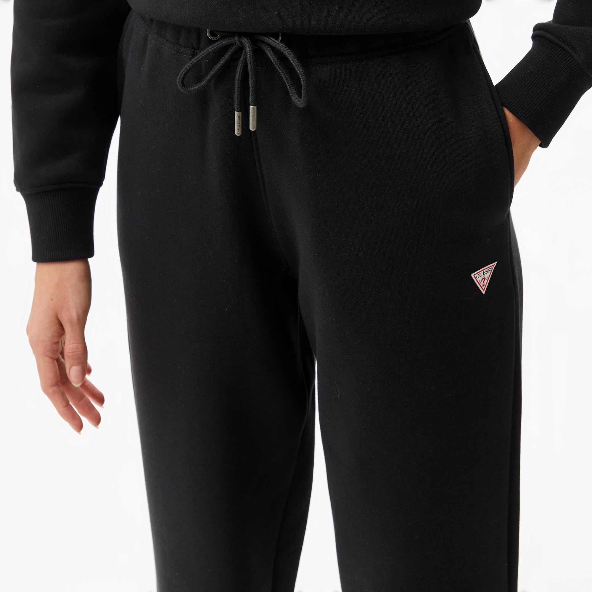 Guess Triangle Label Jo Organic Soft Fleece 350 Kadın Siyah Eşofman Altı