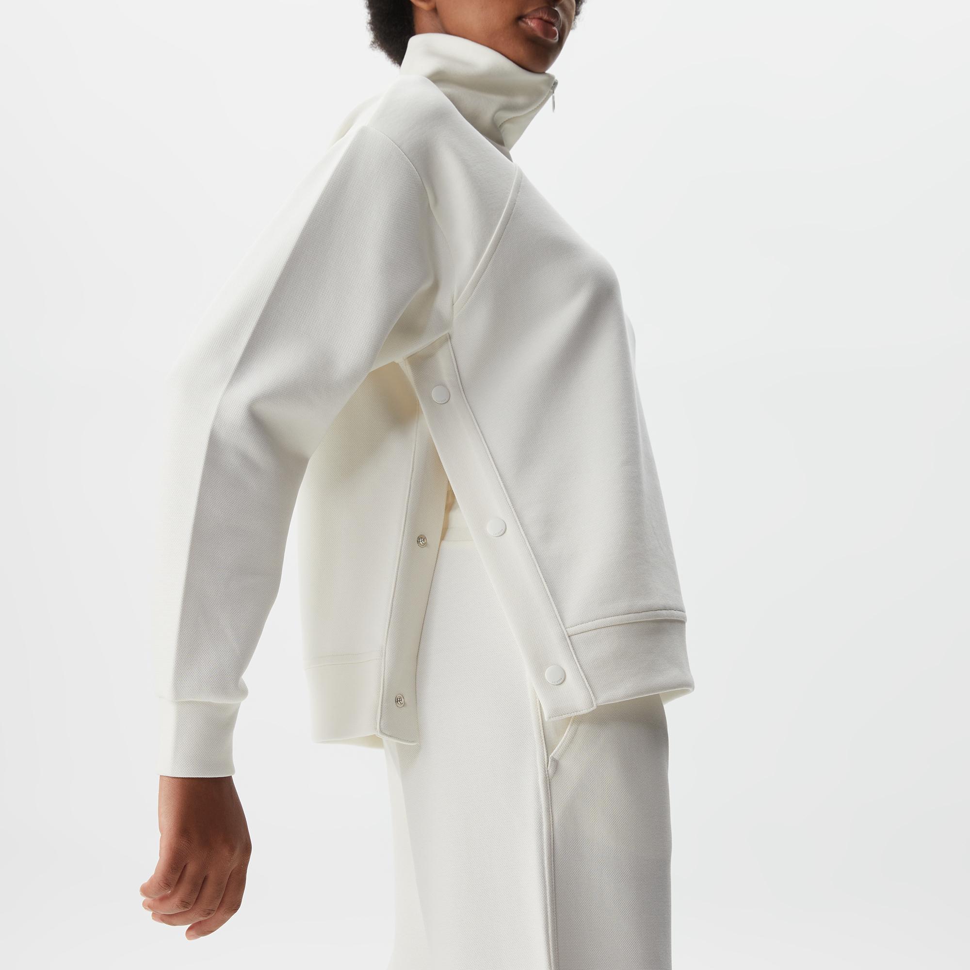 Kadın Regular Fit Fermuarlı Dik Yaka Beyaz Sweatshirt