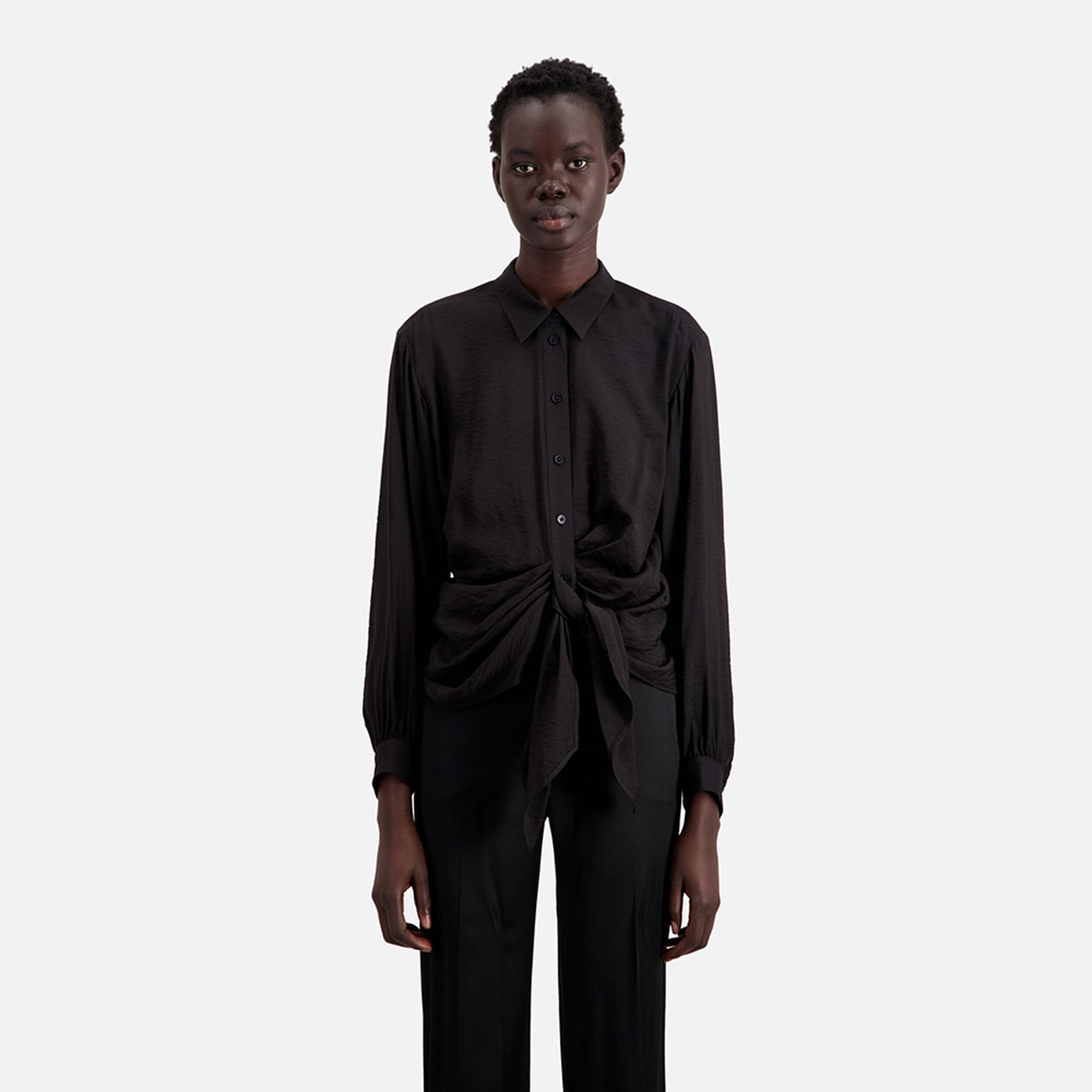 KADIN SİYAH GÖMLEK