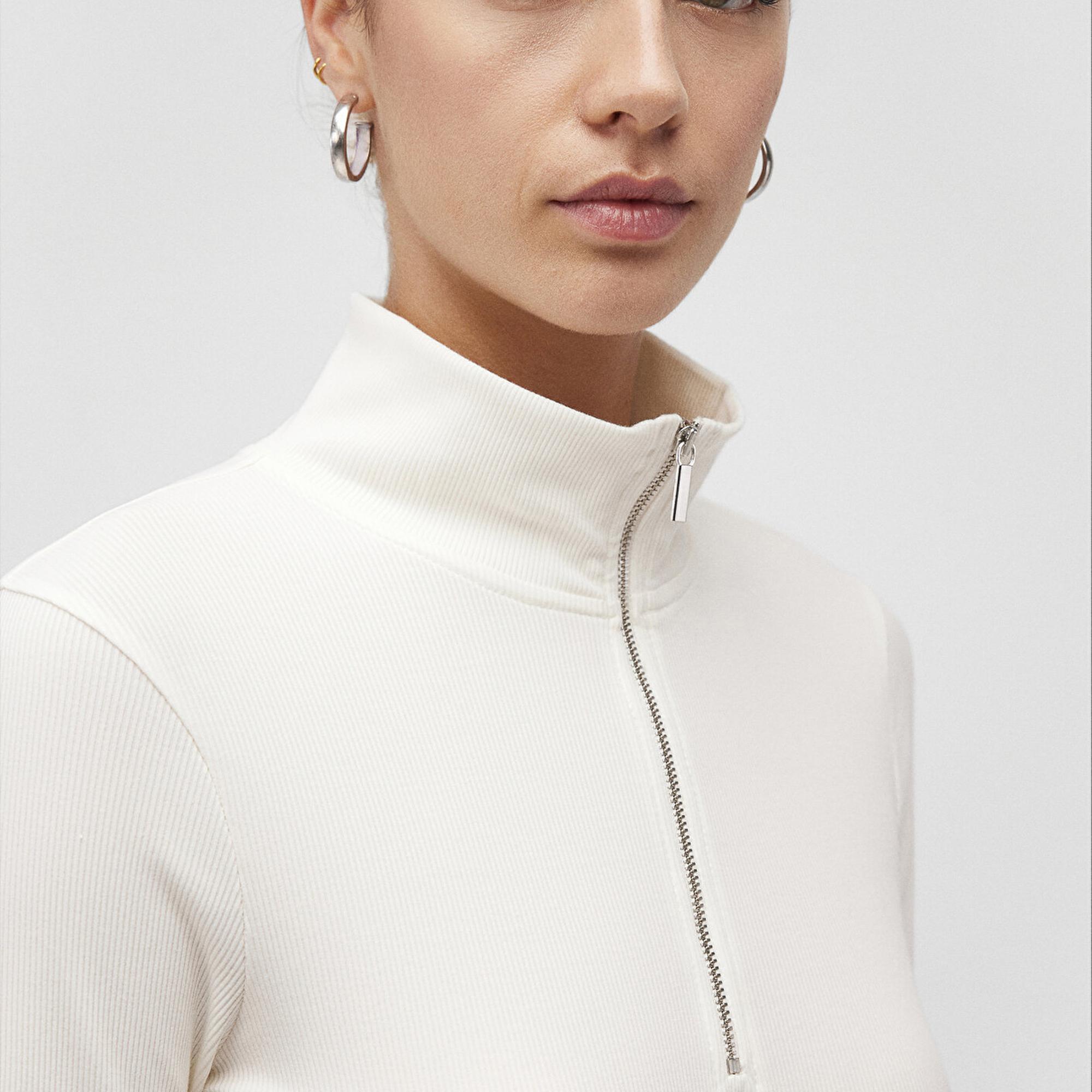 Mavi Yarı Fermuarlı Beyaz Tişört Fitted / Vücuda Oturan Kesim 1612869-80194